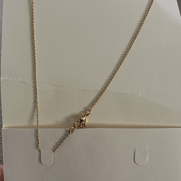 Banana Republic Gold Delicate Chain Heart Pendant Necklace/NWT - Picture 5 of 7